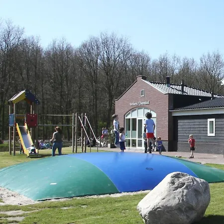 Holiday Droompark Spaarnwoude.11 Casa vacanze Halfweg